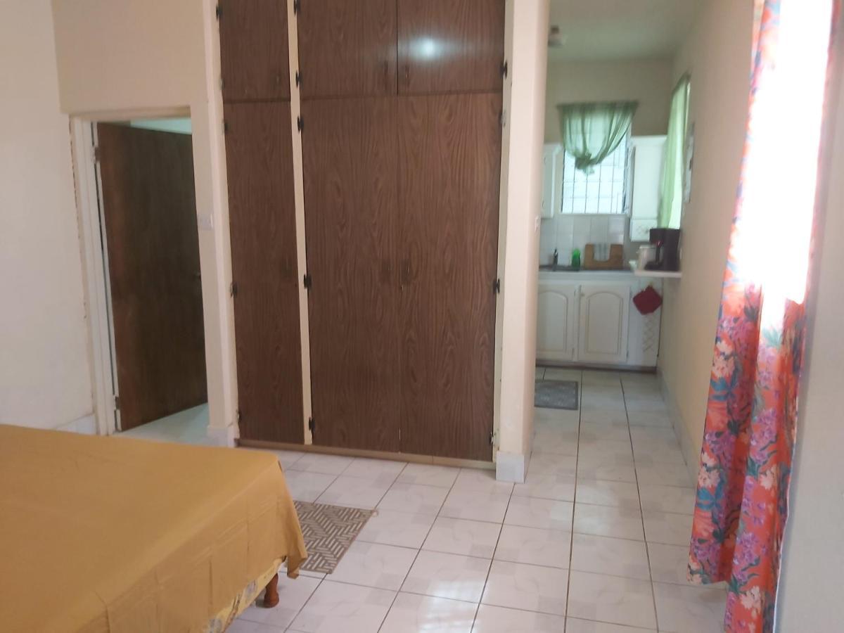 Ocean View Apartments Bridgetown Ngoại thất bức ảnh