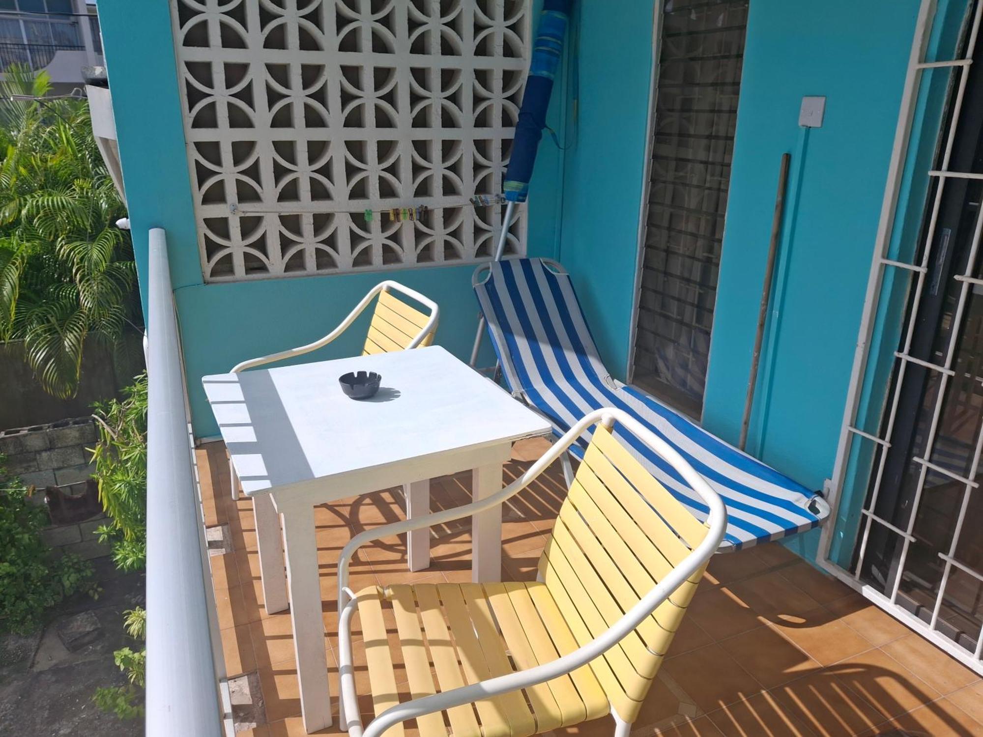 Ocean View Apartments Bridgetown Ngoại thất bức ảnh